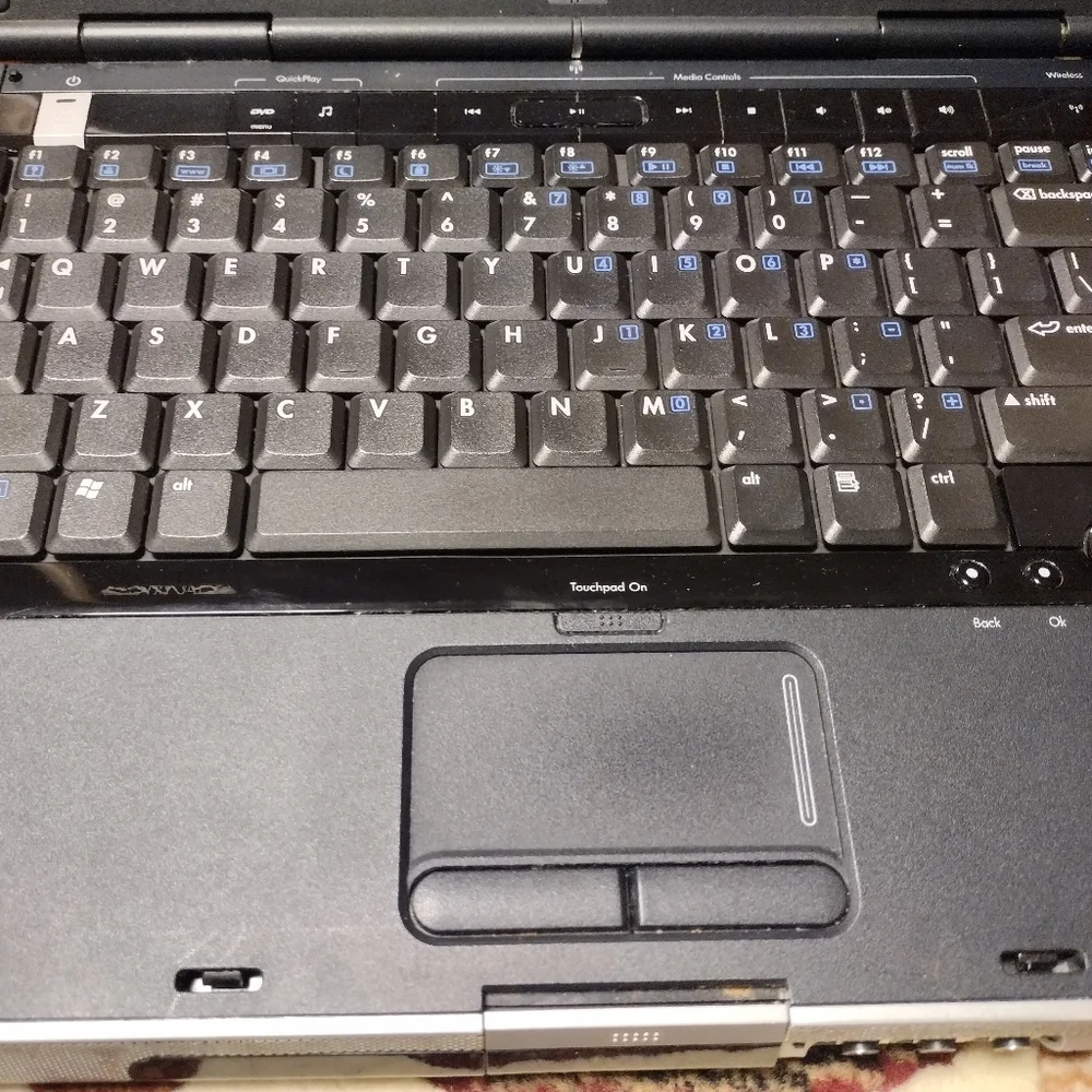 Hp pavilion dv1000 laptop